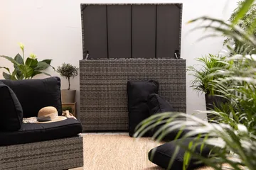 Gigant vandtæt hyndeboks XL til udendørs brug – Opbevaringskasse i polyrattan (B150xD90xH101 cm) - Grå - Havemøbler - Pudeopbevaring & havemøbelovertræk - Hyndeboks