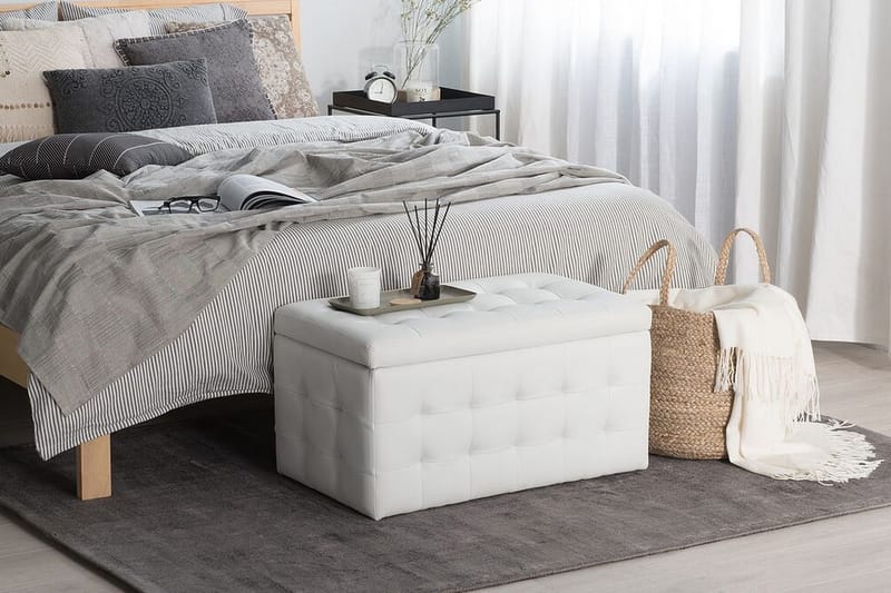 Michigan Opbevaringsboks | 42 | 72 | 40 cm - Hvid - Møbler - Stole & lænestole - Taburet & skammel - Puf - Chesterfield puf