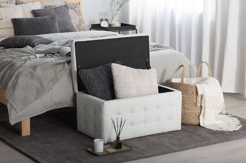 Michigan Opbevaringsboks | 42 | 72 | 40 cm - Hvid - Møbler - Stole & lænestole - Taburet & skammel - Puf - Chesterfield puf