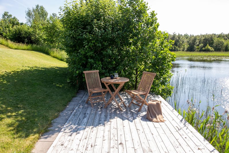 Kenya Cafesæt Rund 70 cm + 2 Kenya Foldbar stol Stol, Brun