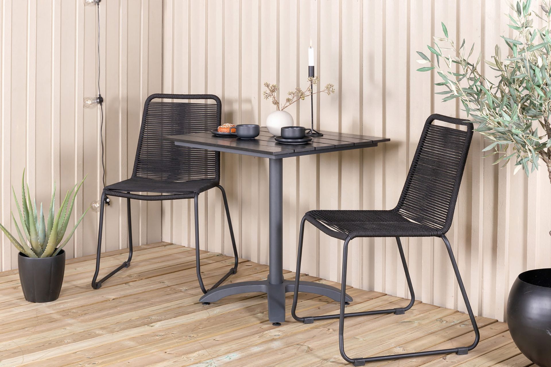 Colorado Spisebordssæt 70cm + 2 Lindos Stabelbare stole - Sort - Havemøbler - Udendørsgruppe - Havesæt