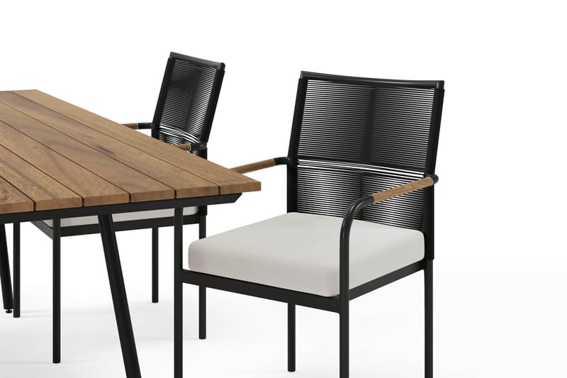 Trio Spisebord 200 cm med 4 Sonia Spisestole - Sort/Natur - Havemøbler - Udendørsgruppe - Havesæt