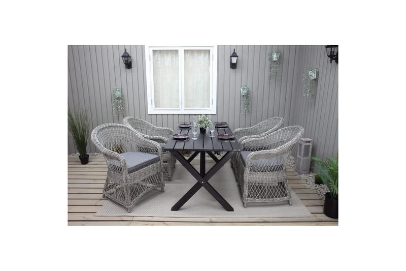 Udendørs møbelgruppe 150 cm Bord & 4 Merida grå stole Sort - Sort - Havemøbler - Udendørsgruppe - Havesæt