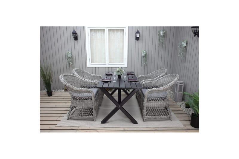 Udendørs møbelgruppe 150 cm Bord & 4 Merida grå stole Sort - Sort - Havemøbler - Udendørsgruppe - Havesæt