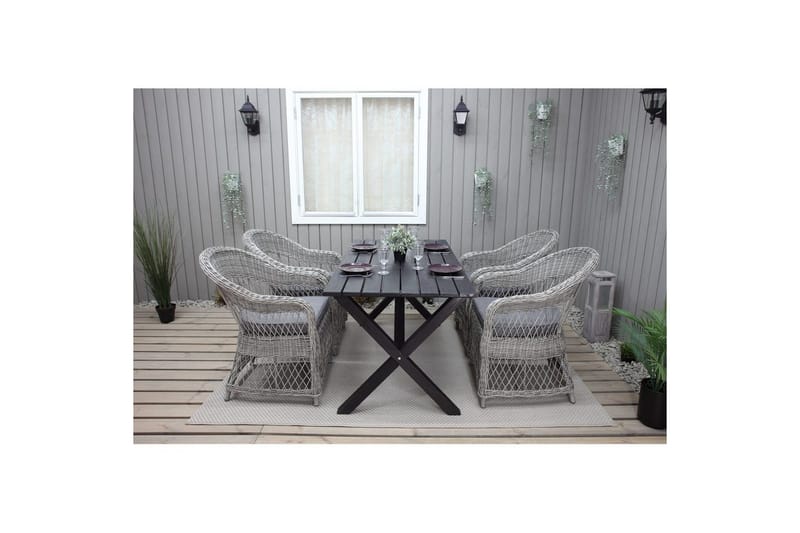 Udendørs møbelgruppe 150 cm Bord & 4 Merida grå stole Sort - Sort - Havemøbler - Udendørsgruppe - Havesæt