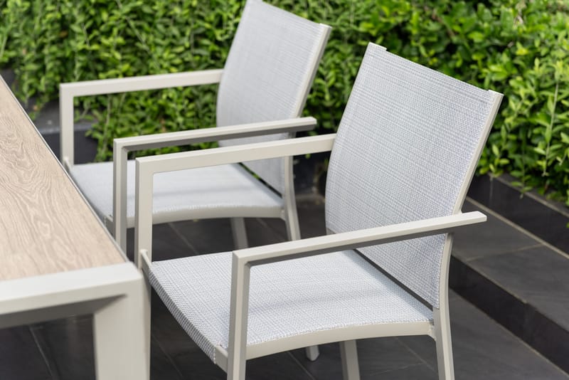 Urbanite Spisegruppe Udendørs 160 cm 4 Lænestole - Grå - Havemøbler - Udendørsgruppe - Havesæt