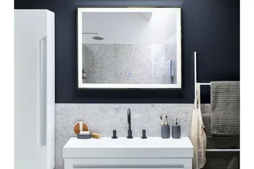 Argens Spejl 70x90 cm LED - Sølv - Hus & renovering - Køkken & bad - Badeværelse - Badeværelsesmøbler - Badeværelsesspejl