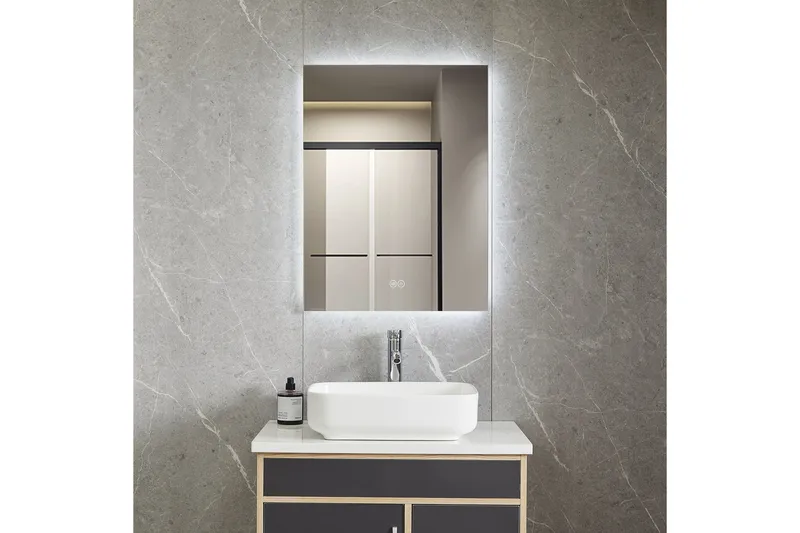 Badeværelsesspejl 60x80 cm med LED-belysning og anti-dug - Hus & renovering - Køkken & bad - Badeværelse - Badeværelsesmøbler - Badeværelsesspejl