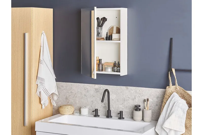 Carmenes Badeværelsesskab 40 cm med Spejl - Hvid - Hus & renovering - Køkken & bad - Badeværelse - Badeværelsesmøbler - Spejlskabe