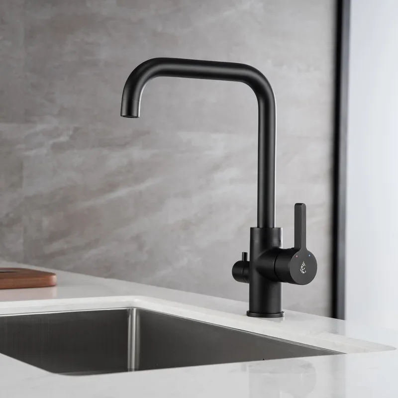 Bathlife Atlant Køkkenarmatur - Hus & renovering - Køkken & bad - Badeværelse - Håndklædetørrer - Håndklædetørrer el