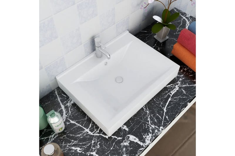 Keramisk firkantet håndvask m. overløb og hanehul 60x46 cm - Hvid - Lille håndvask