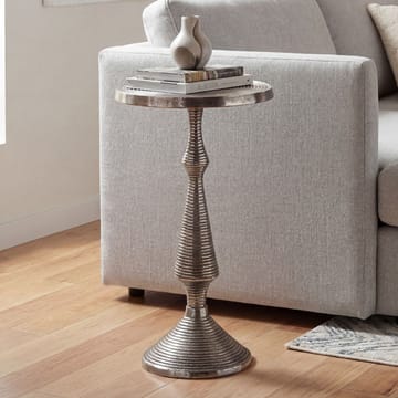 Rivnor Rundt sidebord 30 cm i aluminium - sølv - Møbler - Borde - Aflastningsbord - Bakkebord & små borde