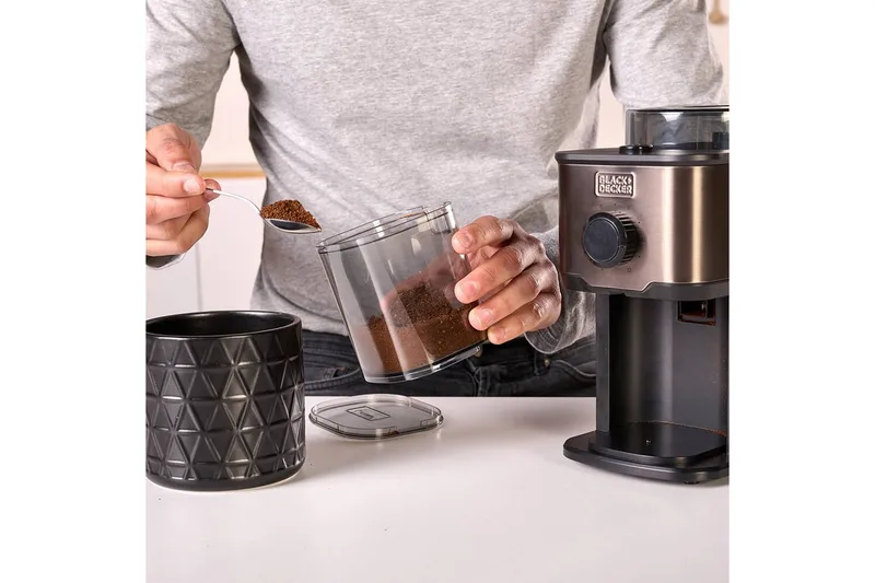 Elektrisk Kaffekværn Black+Decker 150W - Grå - Husholdning - Køkkenmaskiner - Kaffemaskine & kaffetilbehør