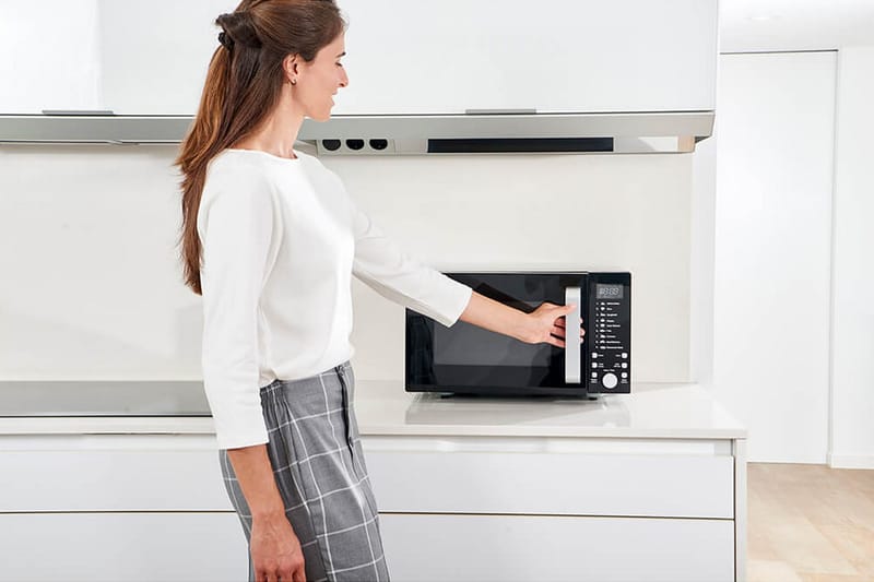 Mikroovn Black+Decker Digital 900W 23L Sort - Sort - Husholdning - Køkkenmaskiner - Opvarming & koge