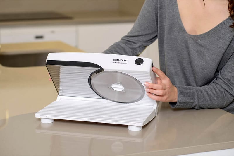 Pålægsmaskine Taurus Cutmaster Compact 100W 17 cm - Sølv - Husholdning - Køkkenmaskiner - Skære & knuse