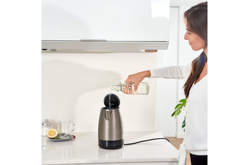 Elkedel Black+Decker 2200W 1,7L Børstet Rustfrit Stål - Sølv - Husholdning - Madlavning & Bagning - Køkkenudstyr