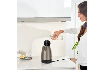 Elkedel Black+Decker 2200W 1,7L Børstet Rustfrit Stål - Sølv - Husholdning - Madlavning & Bagning - Køkkenudstyr