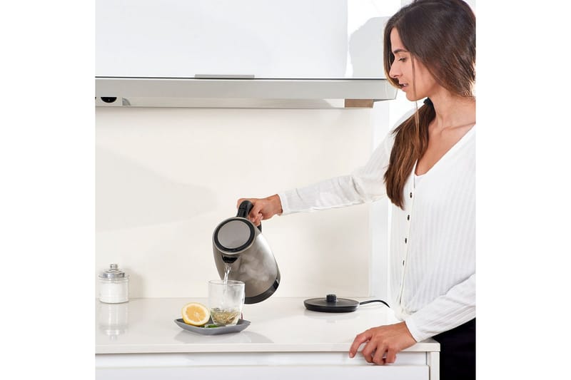 Elkedel Black+Decker 2200W 1,7L Børstet Rustfrit Stål - Sølv - Husholdning - Madlavning & Bagning - Køkkenudstyr