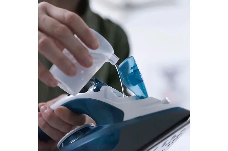 Dampstrygejern Black+Decker 2200W Blå - Blå||Sort - Husholdning - Rengøring & tøjpleje - Tøjpleje