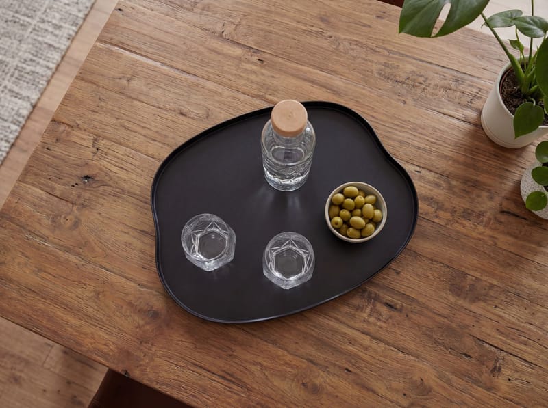Ralven dekorationsfad 50 cm i metal med organisk design - mat sort - Husholdning - Servering & opdækning - Bakker & fade