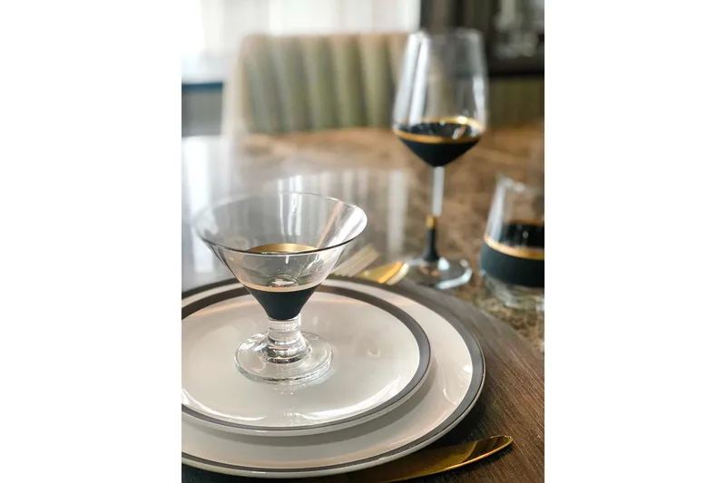 Glass Sæt 6 stk - Sort/Guld - Husholdning - Servering & opdækning - Glas - Cocktailglas