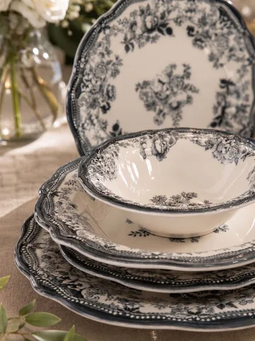 Ildvik middagsstel (24 dele) 32x36x41 cm - Hvid og antracit - Husholdning - Servering & opdækning - Porcelæn