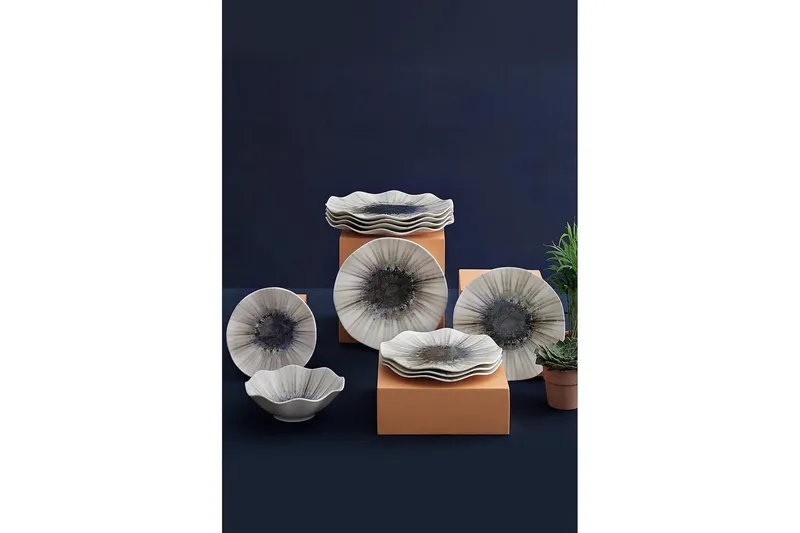 Subatan Tallerkensæt 24 Dele - Porcelæn/Flerfarvet - Husholdning - Servering & opdækning - Porcelæn