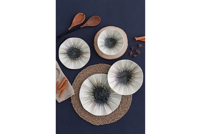 Subatan Tallerkensæt 24 Dele - Porcelæn/Flerfarvet - Husholdning - Servering & opdækning - Porcelæn