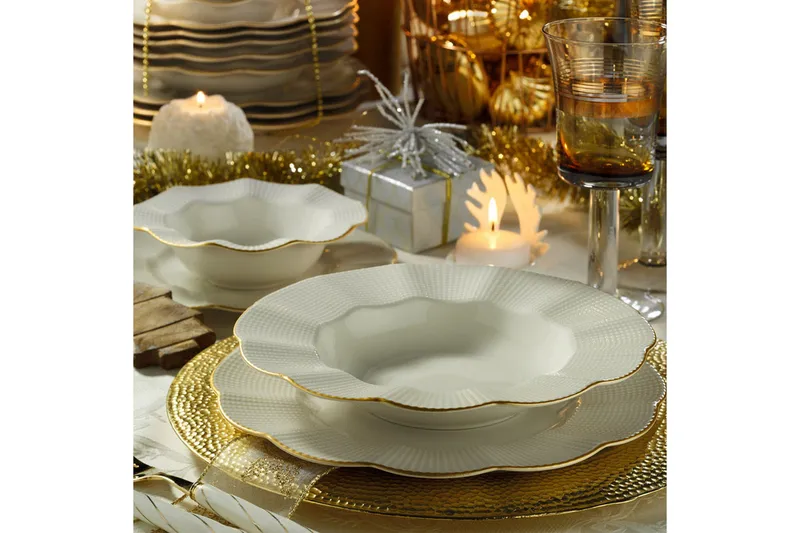 Adine Porcelæn Middagsservice 24 Dele Porcelæn - Creme/Guld - Husholdning - Servering & opdækning - Tallerkener