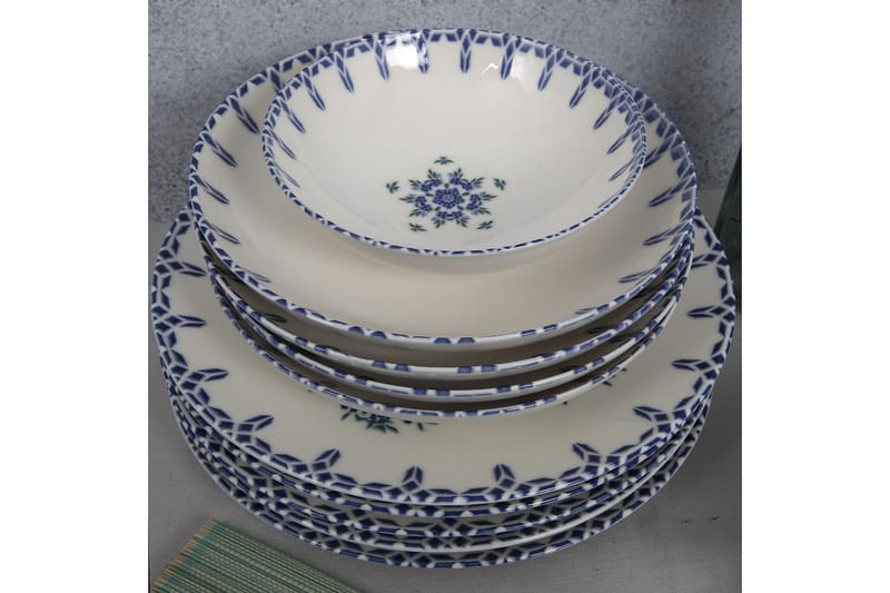 Subatan Tallerkensæt 24 Dele - Porcelæn/Hvid - Husholdning - Servering & opdækning - Tallerkener