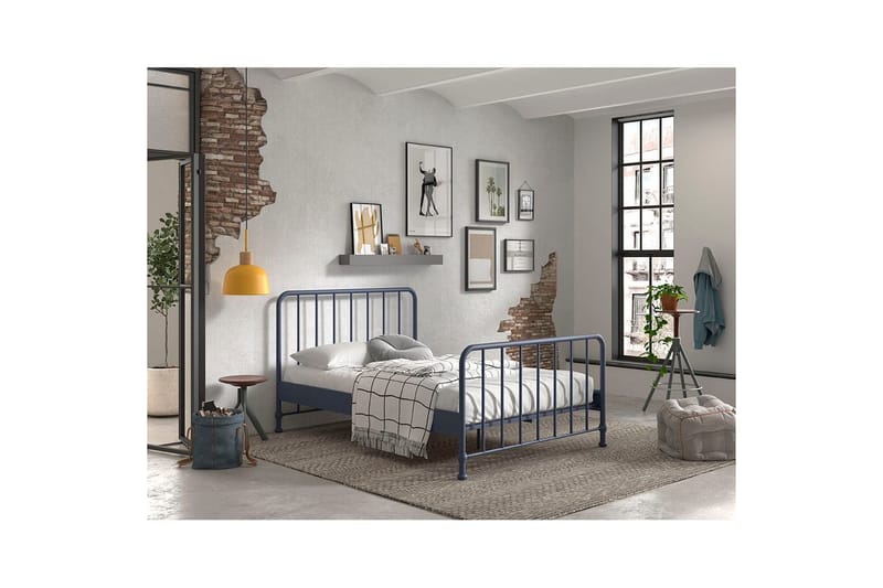 Seng Bronxx Blå, 140 x 200 cm - Blå, 140 x 200 cm - Møbler - Børnemøbler - Børneseng & juniorseng