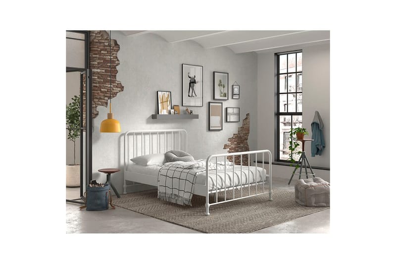 Seng Bronxx Hvid, 140 x 200 cm - Hvid, 140 x 200 cm - Møbler - Børnemøbler - Børneseng & juniorseng
