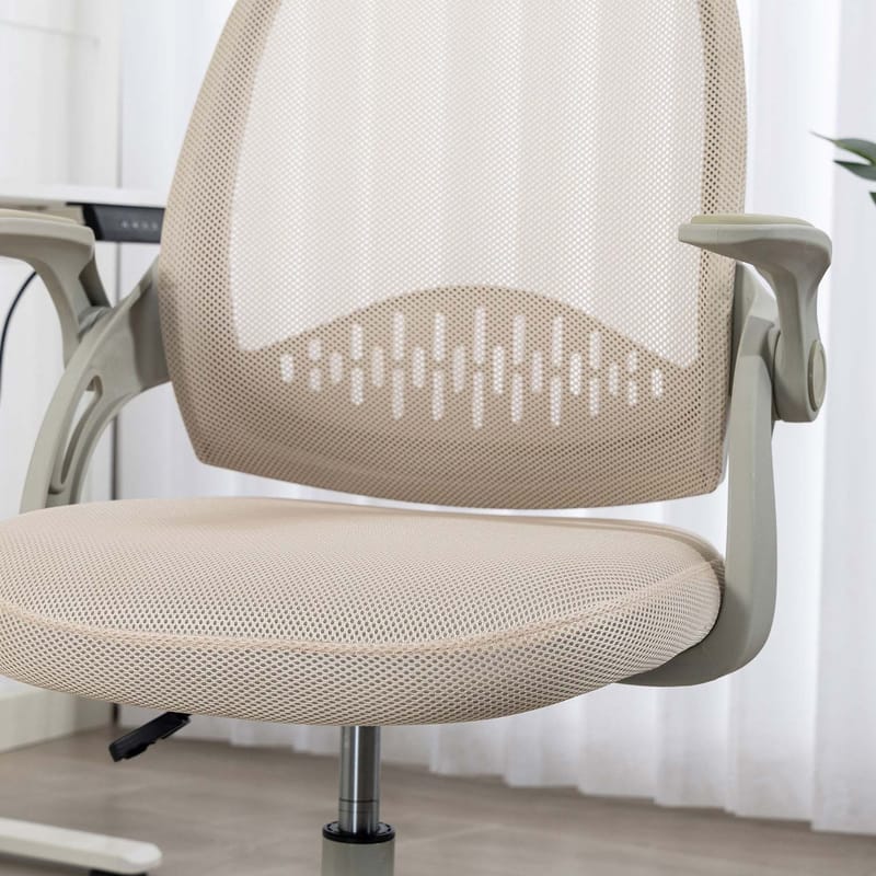 Børneskrivebordsstol HOME4YOU Emmy med fodstøtte Beige - beige - Møbler - Børnemøbler - Børnestol - Skrivebordsstole børn