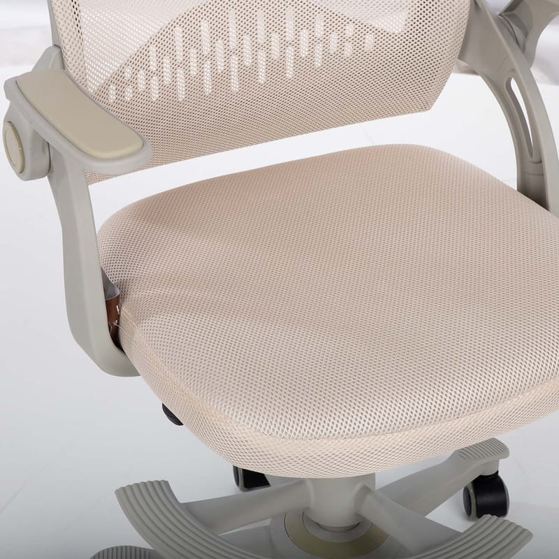 Børneskrivebordsstol HOME4YOU Emmy med fodstøtte Beige - beige - Møbler - Børnemøbler - Børnestol - Skrivebordsstole børn