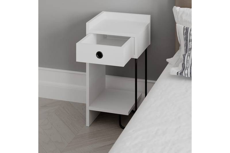 Sirius Nattbord 32x30 cm Hvit - Hanah Home - Møbler - Borde - Aflastningsbord - Sengebord