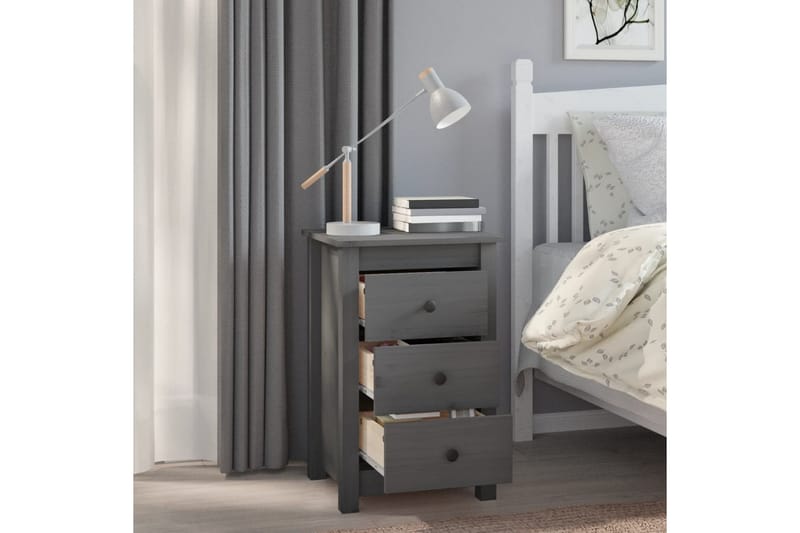 beBasic sengebord 40x35x61,5 cm massivt fyrretræ grå - GrÃ¥ - Møbler - Borde - Aflastningsbord - Sengebord
