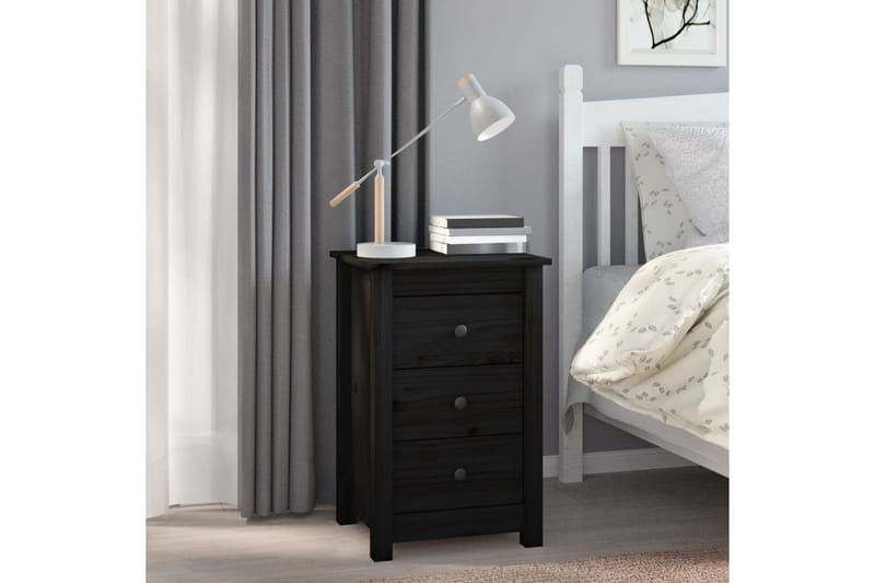 beBasic sengebord 40x35x61,5 cm massivt fyrretræ sort - Sort - Møbler - Borde - Aflastningsbord - Sengebord