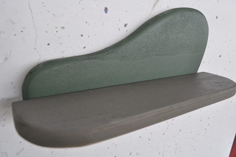 Dekorativ væghylde i træ Hanah Home Magna Grøn / Grå 35 x 20 x 11 cm - Møbler - Borde - Aflastningsbord - Piedestal & søjlebord