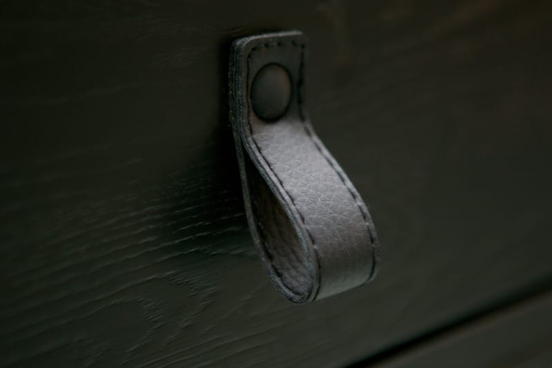 Atila Aflastningsbord 140 cm - Sort Eg - Møbler - Borde - Aflastningsbord - Konsolbord & sidebord