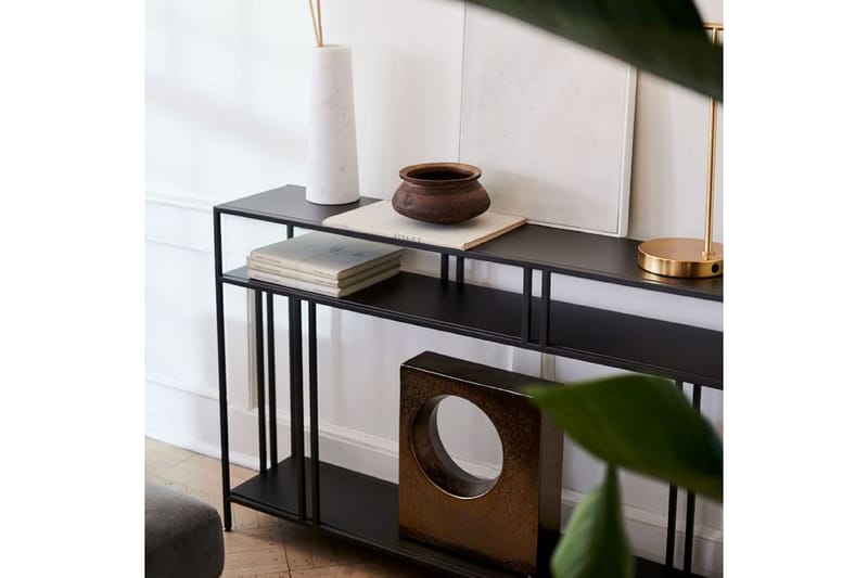Hungirr Skænk 110 cm - Sort - Møbler - Borde - Aflastningsbord - Konsolbord & sidebord