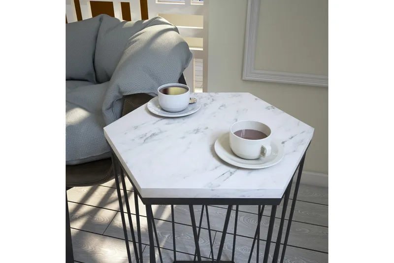 Falan Sidebord 40 cm Hexagon Marmormønster - Hvid/Sort - Møbler - Borde - Aflastningsbord - Lampebord