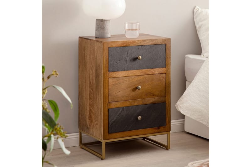 Natbord Wohnling lavet af massivt træ til boxmadras med 3 skuffer, skifer look, i landlig stil Brun, Sort - Brun, Sort - Møbler - Borde - Aflastningsbord - Sengebord