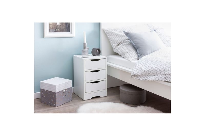 Natbord Wohnling med 3 skuffer i et simpelt, moderne design til boxmadras Hvid - Hvid - Møbler - Borde - Aflastningsbord - Sengebord