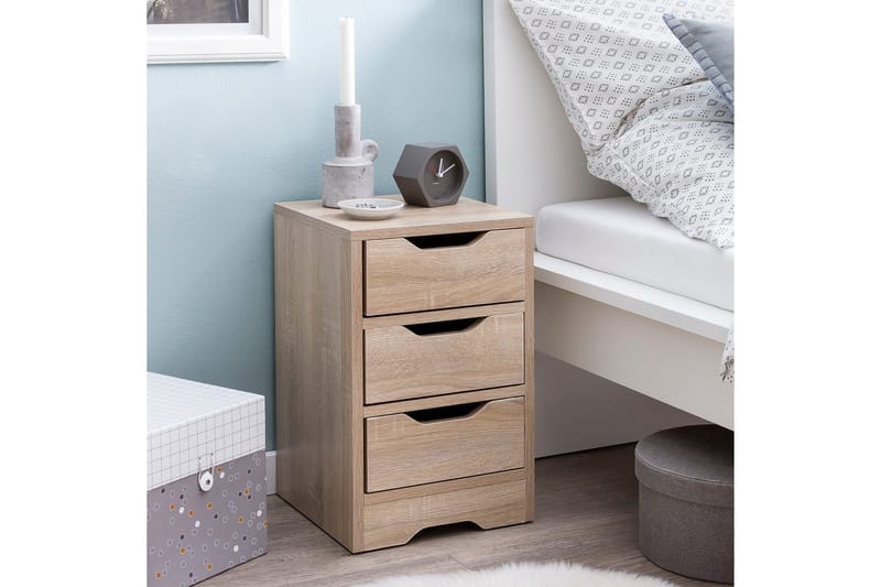 Natbord Wohnling med 3 skuffer i et simpelt, moderne design til boxmadras Sonoma - Sonoma - Møbler - Borde - Aflastningsbord - Sengebord