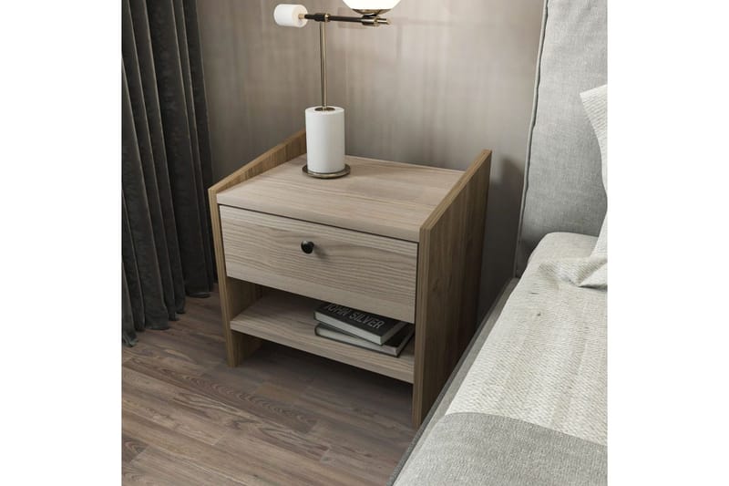 Retzow Natbord - Valnød - Møbler - Borde - Aflastningsbord - Sengebord