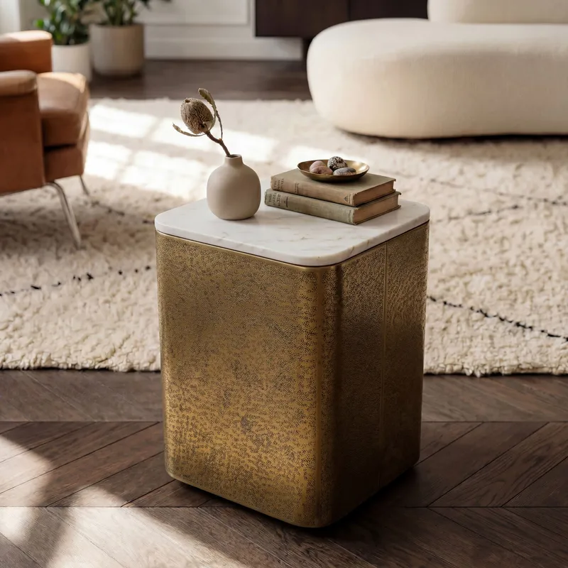 Rovian kvadratisk sidebord 33 cm i metal med marmorplade - hvid antik guld - Møbler - Borde - Aflastningsbord - Lampebord
