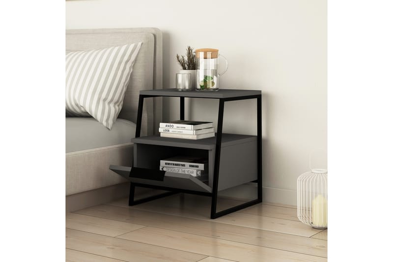 Bodsjö Sengebord 45 cm med Opbevaring Hylde + Låge - Grå/Sort - Møbler - Borde - Aflastningsbord - Sengebord