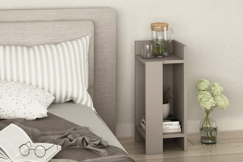 Decorta Sengebord 27 cm med Opbevaring Hylder + Låger Højre - Træ - Møbler - Borde - Aflastningsbord - Sengebord