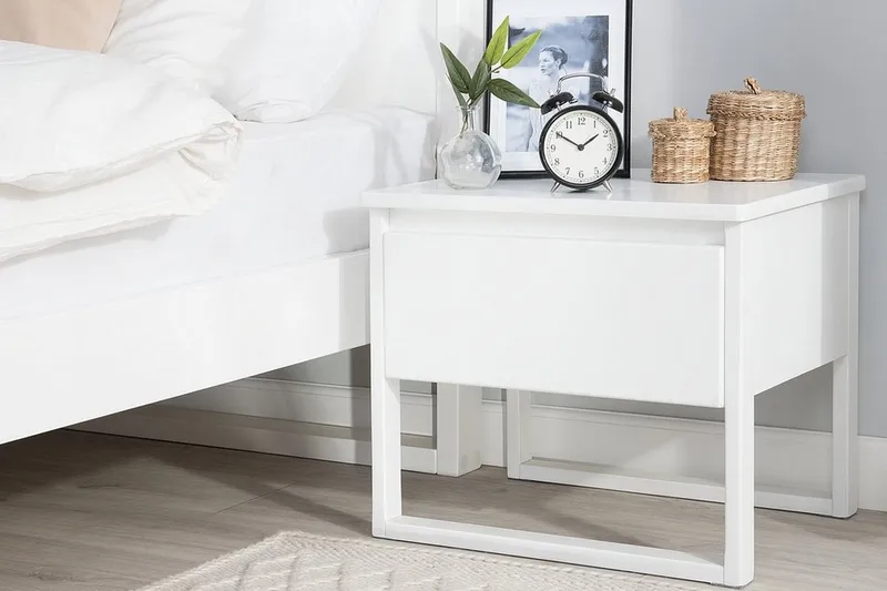 Giulia Sengebord 50 cm - Hvid - Møbler - Borde - Aflastningsbord - Sengebord