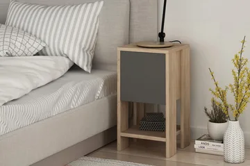 Homitis Sengebord 30 cm med Opbevaring Hylde + Låge - Egefarvet/Mørkegrå - Møbler - Borde - Aflastningsbord - Sengebord